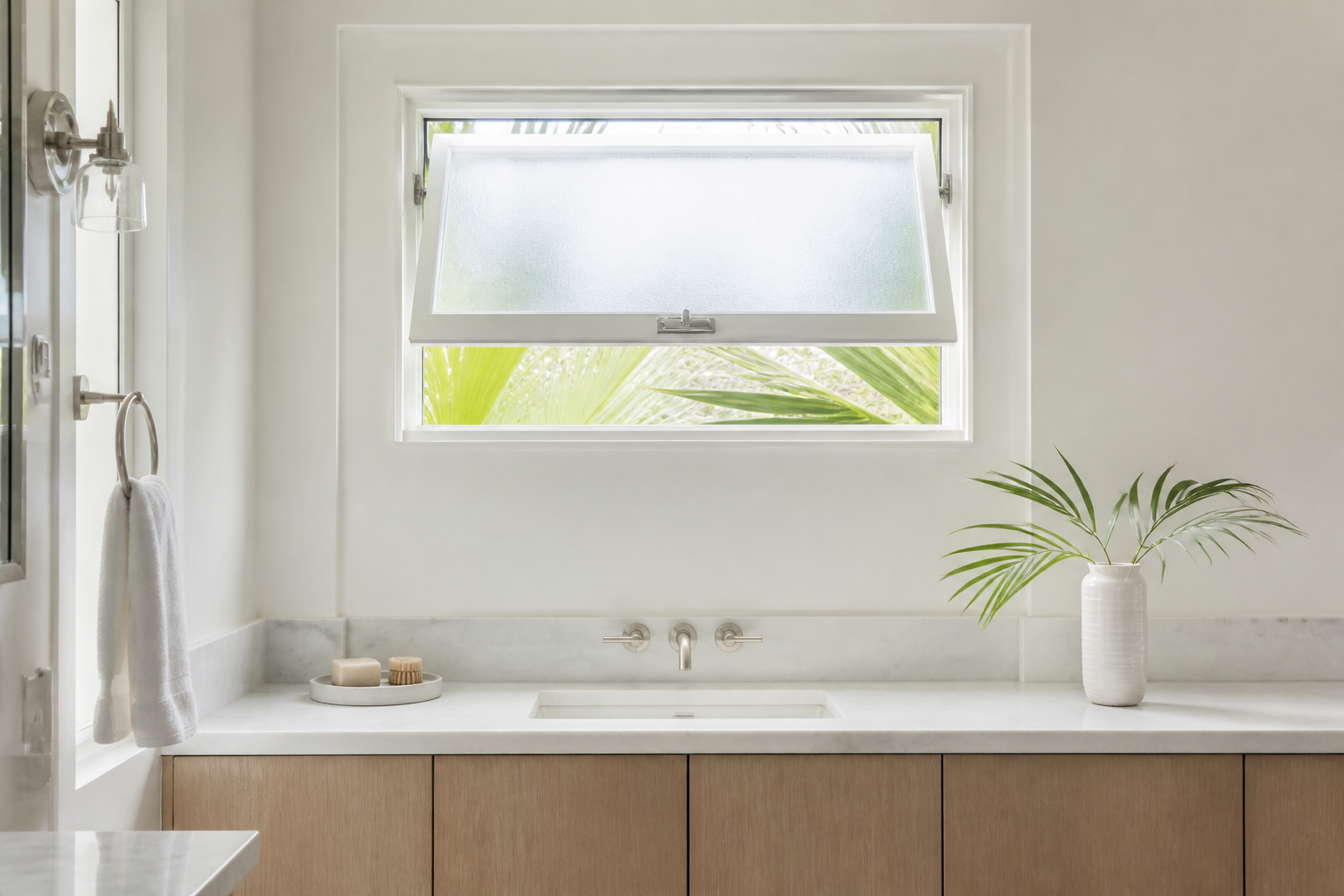 Hopper Windows in Westchester, FL | Winslow Windows & Doors - detail 1